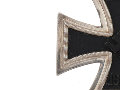 knight's_cross_of_the_iron_cross-_juncker#2_gra3720e