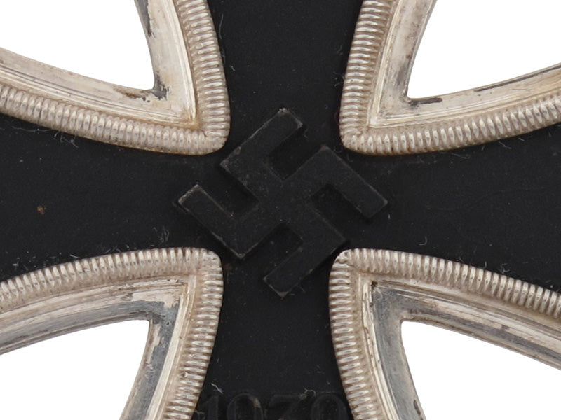 knight's_cross_of_the_iron_cross-_juncker#2_gra3720f