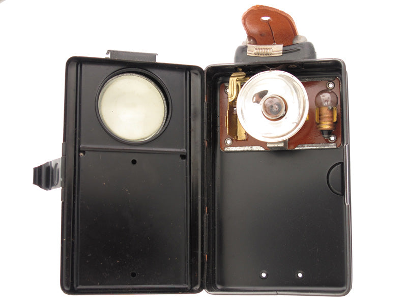 wwii_daimon_focus_field_lamp_gra3746c