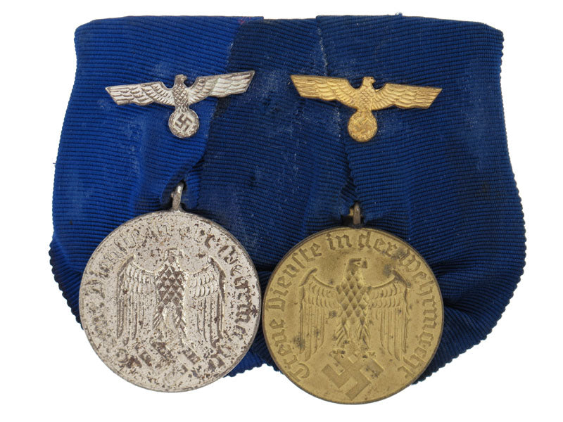 pair_of_medals_gra3991