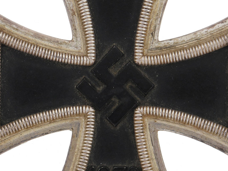 knight’s_cross_of_the_iron_cross1939_gra41080009
