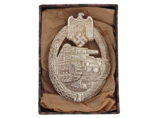 cased_tank_badge-_silver_grade_gra41360002