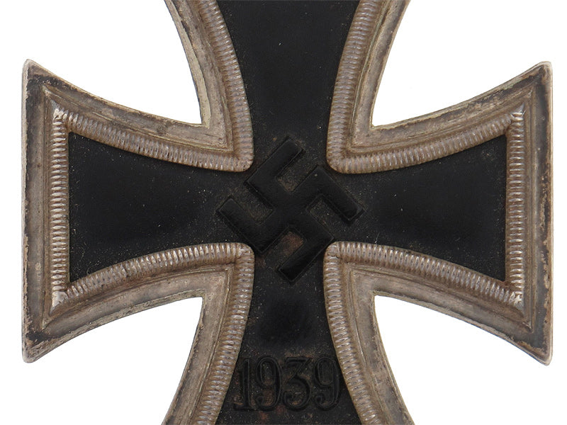 knight’s_cross_of_the_iron_cross1939_gra41390003