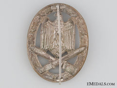An Early General Assault Badge
