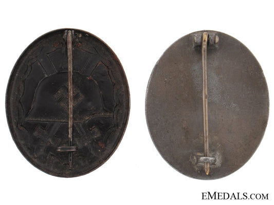 two_wound_badges_grab4260a