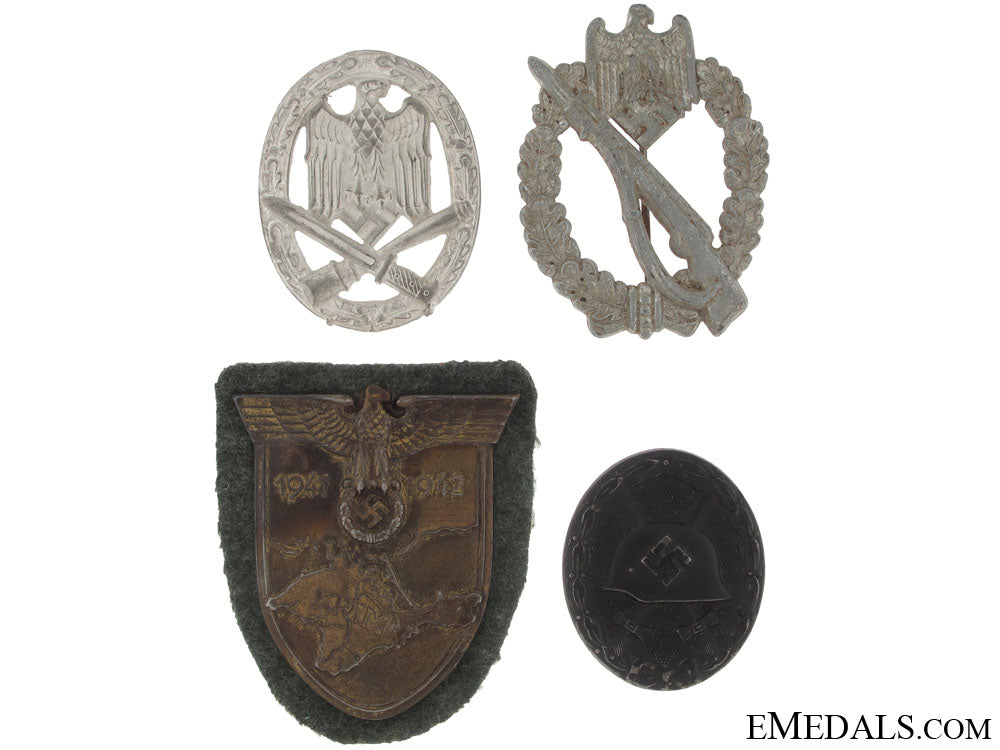 four_badges_grab4276