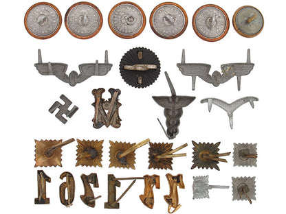 collection_of27_insignia,_pins,&_buttons_graim4113a