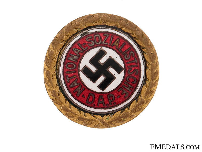 nsdap_golden_party_badge_grcn3738