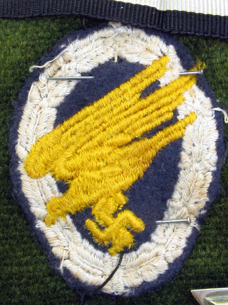 very_fine&_scarce_paratrooper’s_group_grl77814