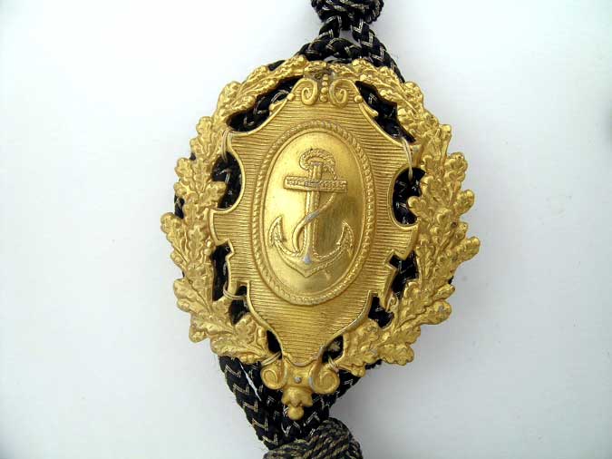 navy_marksmanship_lanyard-_torpedo_grn18102