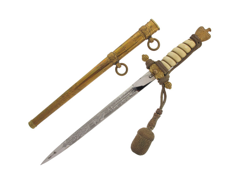 naval_dagger-_named_to'_helmut_dinsen'_grn529e