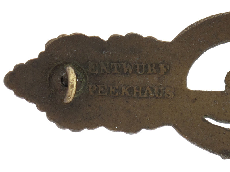 boxed_submarine_clasp-_bronze_grn5520006
