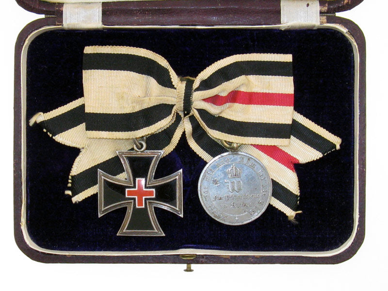 prussia-_cased_pair,_honor_cross_for_gst12002
