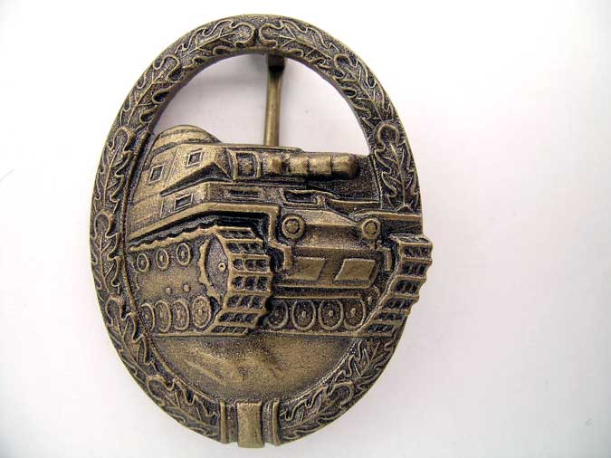 tank_assault_badge_in_bronze_gy136001