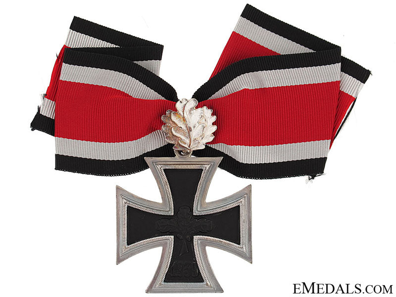 knight's_cross_of_the_iron_cross_with_oakleaves_gy175