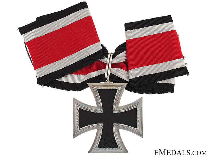 knight's_cross_of_the_iron_cross_with_oakleaves_gy175a