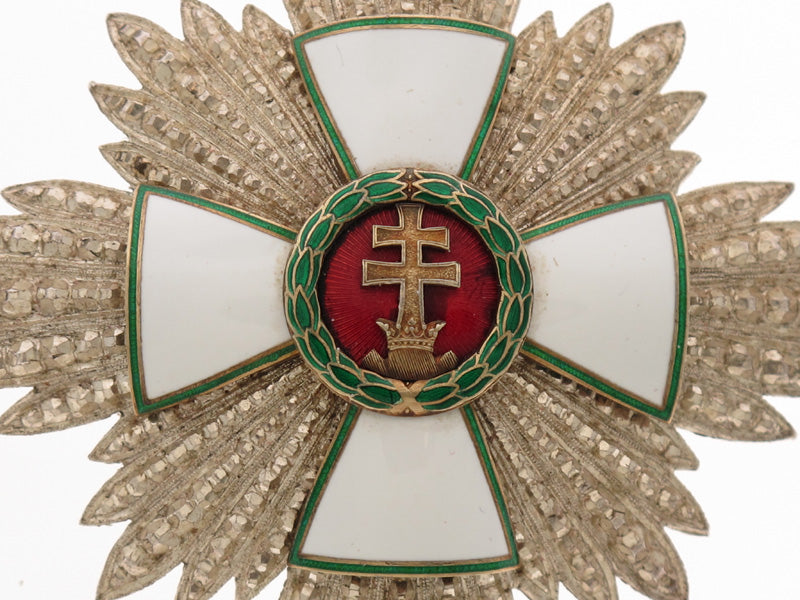 order_of_merit_breast_star_h198a