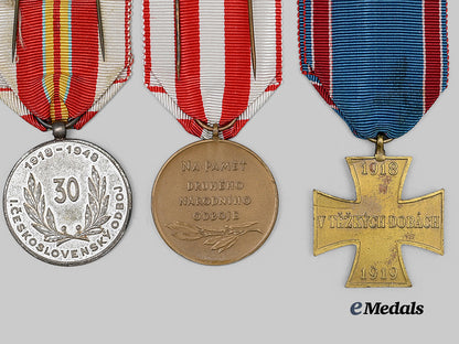 czechoslovakia,_i_republic._a_lot_of_five_decorations_e_medals__m0625-109_6