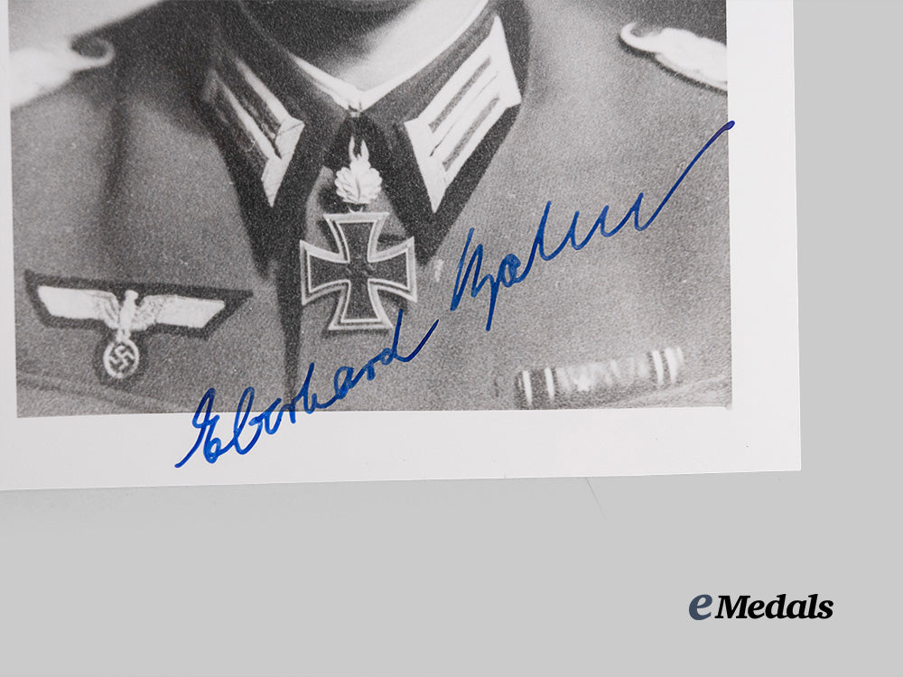 germany,_third_reich._a_lot_of_post-_war_signed_knight’s_cross_winner_photographs_e_medals__g62082_4