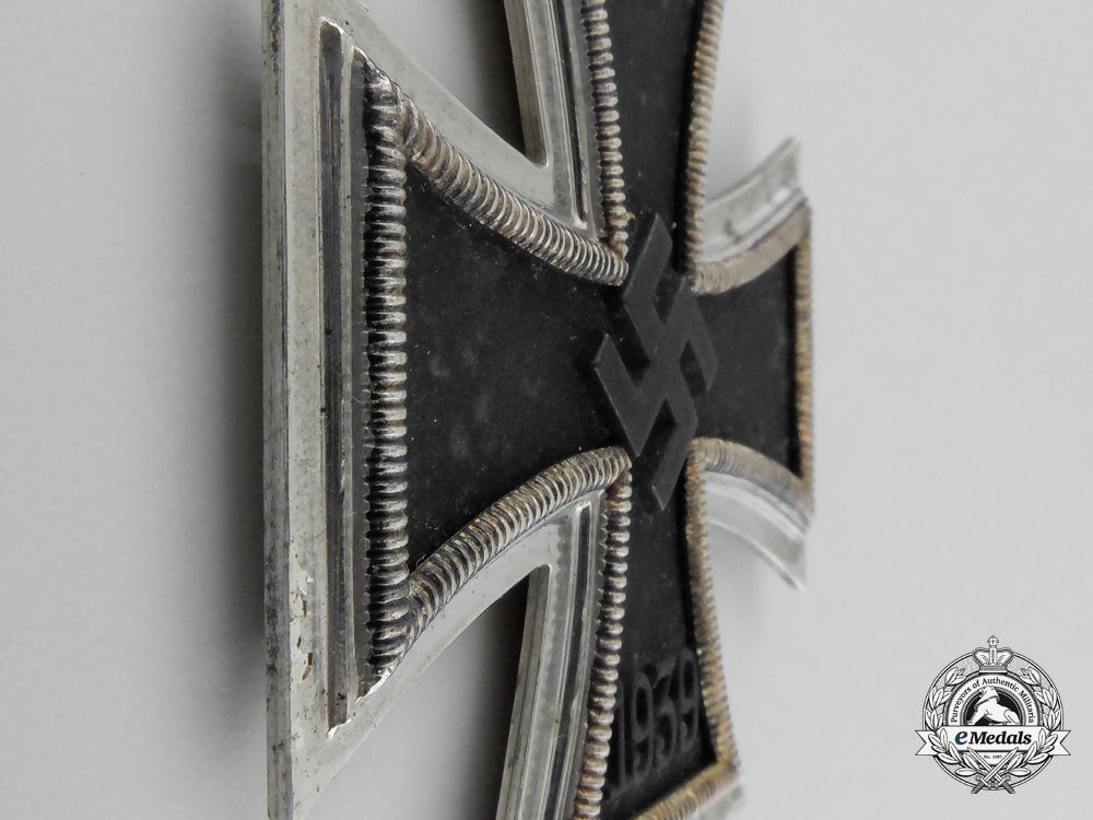 a_knight's_cross_of_the_iron_cross1939_by_klein&_quenzer_h_018
