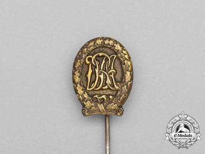 a_gold_grade_drl_sports_badge_miniature_stick_pin_by_christian_lauer_h_217_1_1