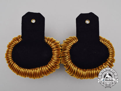 an_extremely_fine_set_of_kriegsmarine_oberleutnant_zur_see_epaulettes_h_313
