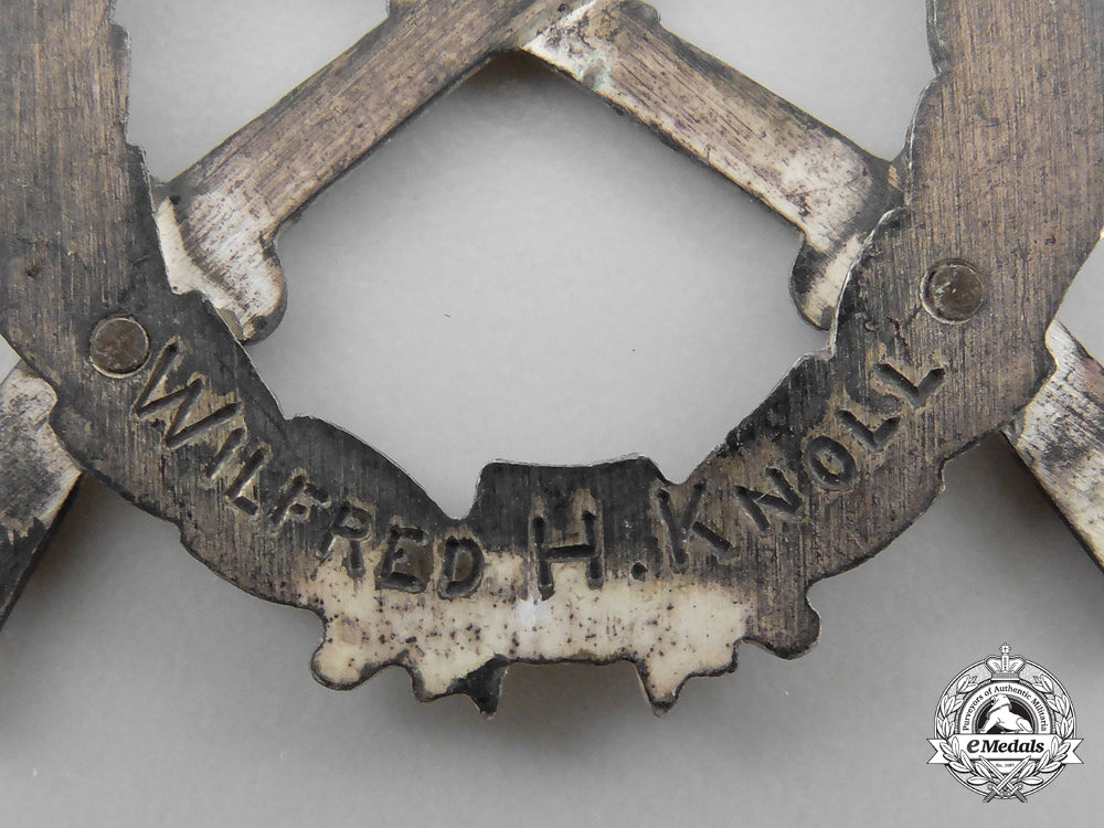 a_marine_corps_expert_rifleman_marksmanship_badge_named_to_private_wilfred_h._knoll_h_401