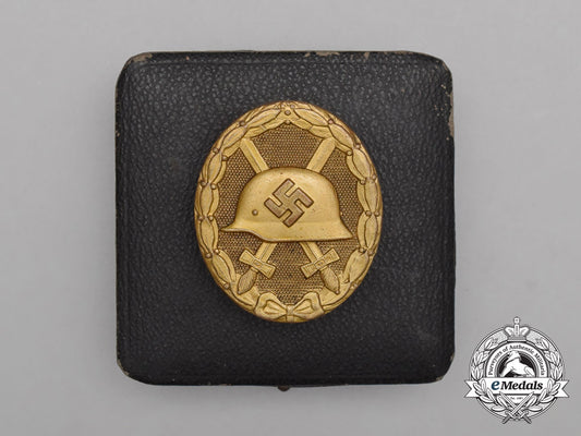 a_gold_grade_second_war_wound_badge_in_its_ldo_case_of_issue_h_453_1