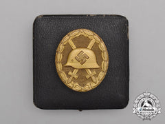 A Gold Grade Second War Wound Badge In Its Ldo Case Of Issue