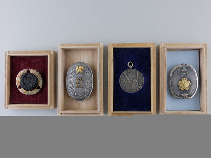 four_second_war_japanese_civilian_badges_h_454