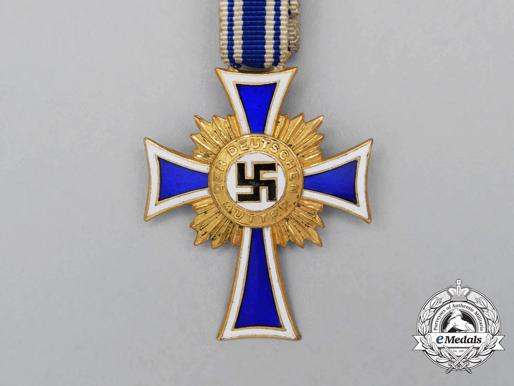 germany._a_gold_grade_cross_of_honour_of_the_german_mother_by_deumer_h_666_1_1