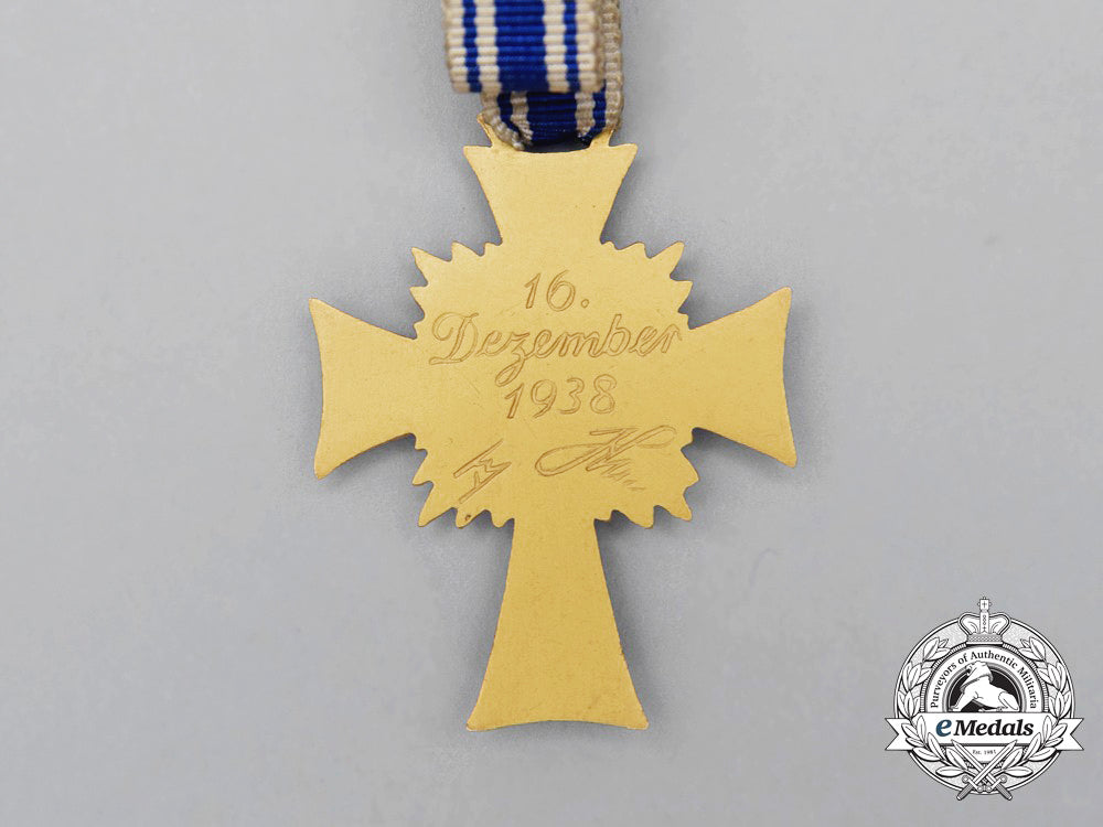 germany._a_gold_grade_cross_of_honour_of_the_german_mother_by_deumer_h_667_1_1