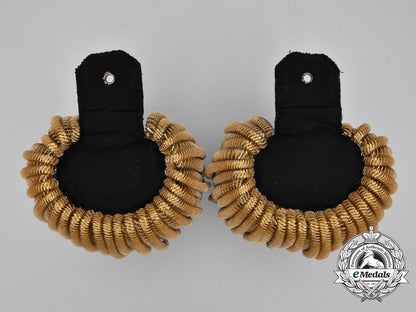 an_exquisite_cased_set_of_kriegsmarine_frigate_captain_epaulettes;_published_example_h_741_1