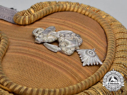an_exquisite_cased_set_of_kriegsmarine_frigate_captain_epaulettes;_published_example_h_744_1