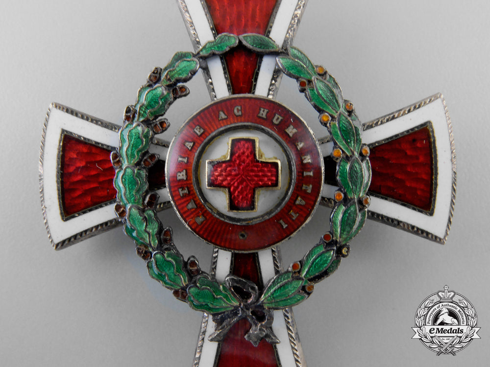 austria,_empire._a_red_cross_decoration,_i_class,_by_g.a.scheid_h_756_3