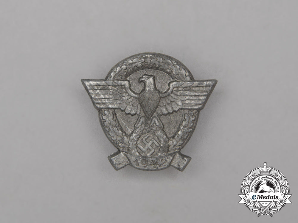 a1942_german_police/_gendarmerie_membership_badge_h_813_1