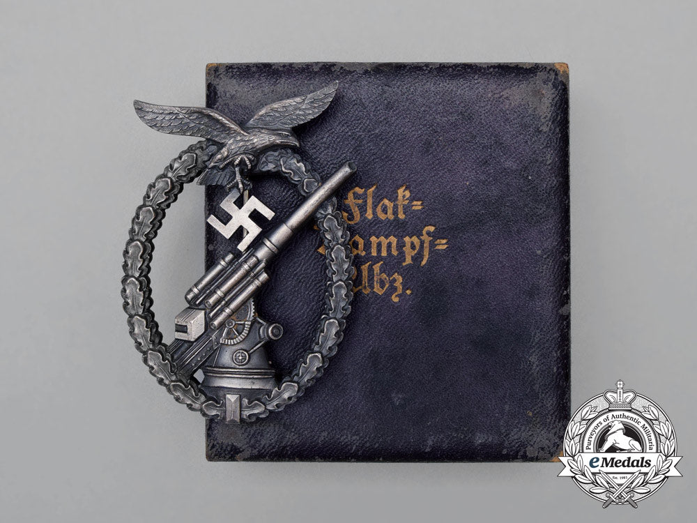 an_early_luftwaffe_flak_badge_in_its_case_of_issue_h_826_1