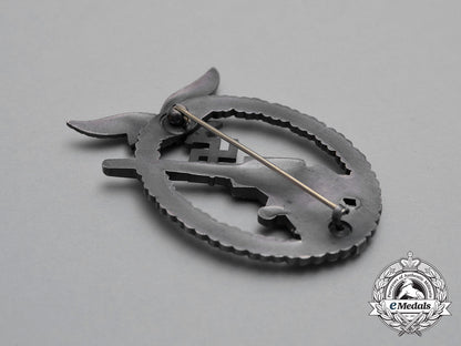 an_early_luftwaffe_flak_badge_in_its_case_of_issue_h_832_1