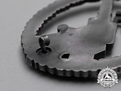 an_early_luftwaffe_flak_badge_in_its_case_of_issue_h_833_1