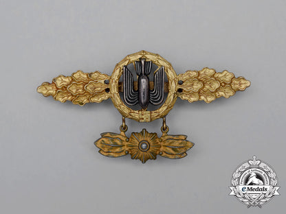 luftwaffe._a_gold_grade_luftwaffe_squadron_clasp_for_bomber_pilots_with_rosette_hanger_h_836_1