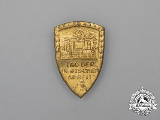 a_third_reich_period_nsbo“_day_of_german_labour”_badge_h_901_1