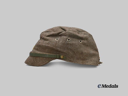japan,_empire._an_army_officer_green_field_cap_e_medals__w8652_7