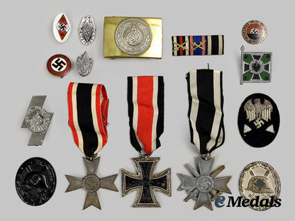 germany,_third_reich._a_mixed_lot_of_awards_and_badges_ai1_7874