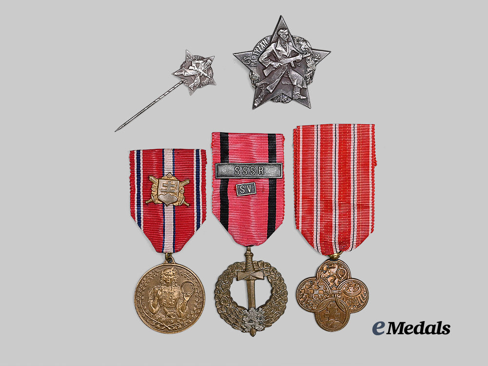 czechoslovakia,_republic._a_lot_of_four_decorations_e_medals__m0625-133_2