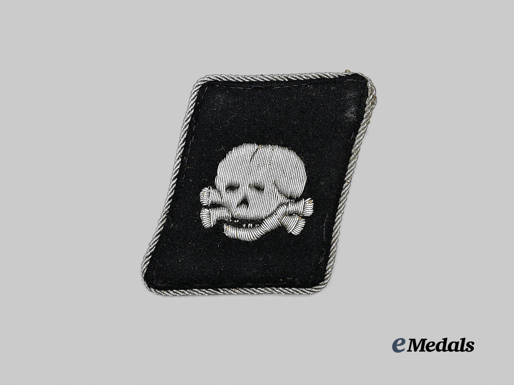 germany,_s_s._a_rare3rd_s_s_panzer_division_totenkopf_collar_tab_for_officer_ranks_e_medals__g63007_2