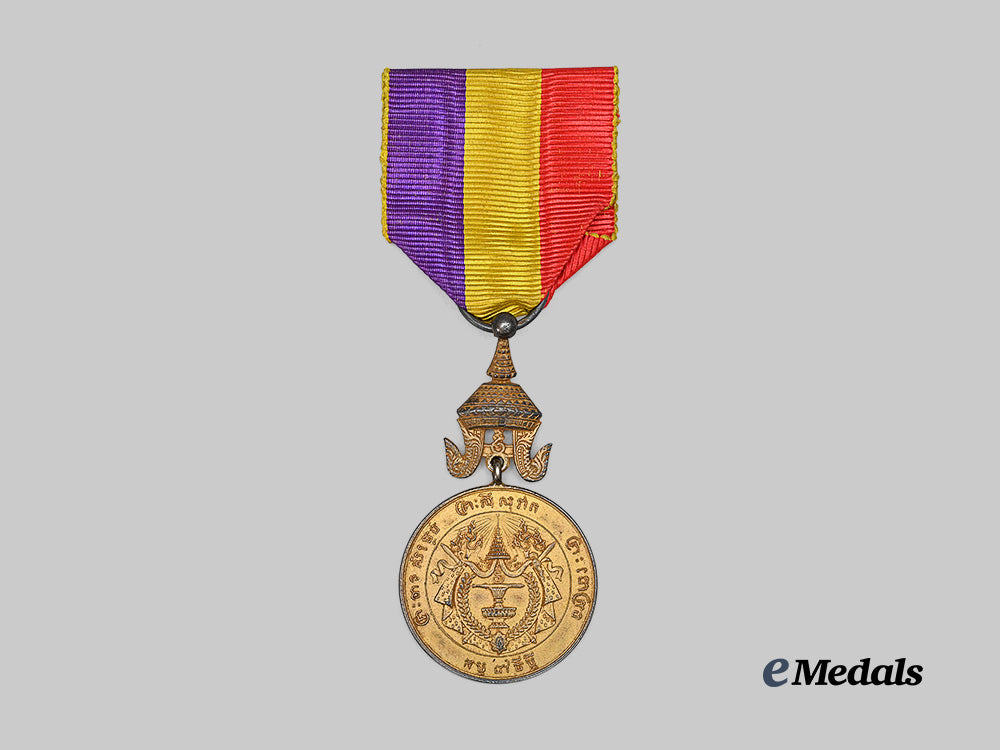 cambodia,_kingdom._medal_of_sisowath_i,_i_class,_gold_grade_e_medals__w8669_2