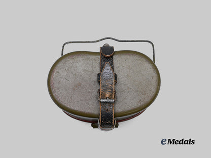 germany,_wehrmacht._an_m31_mess_kit,_mid-_war_example,_by_stahlwerk_mischkau_e_medals__g62675_4