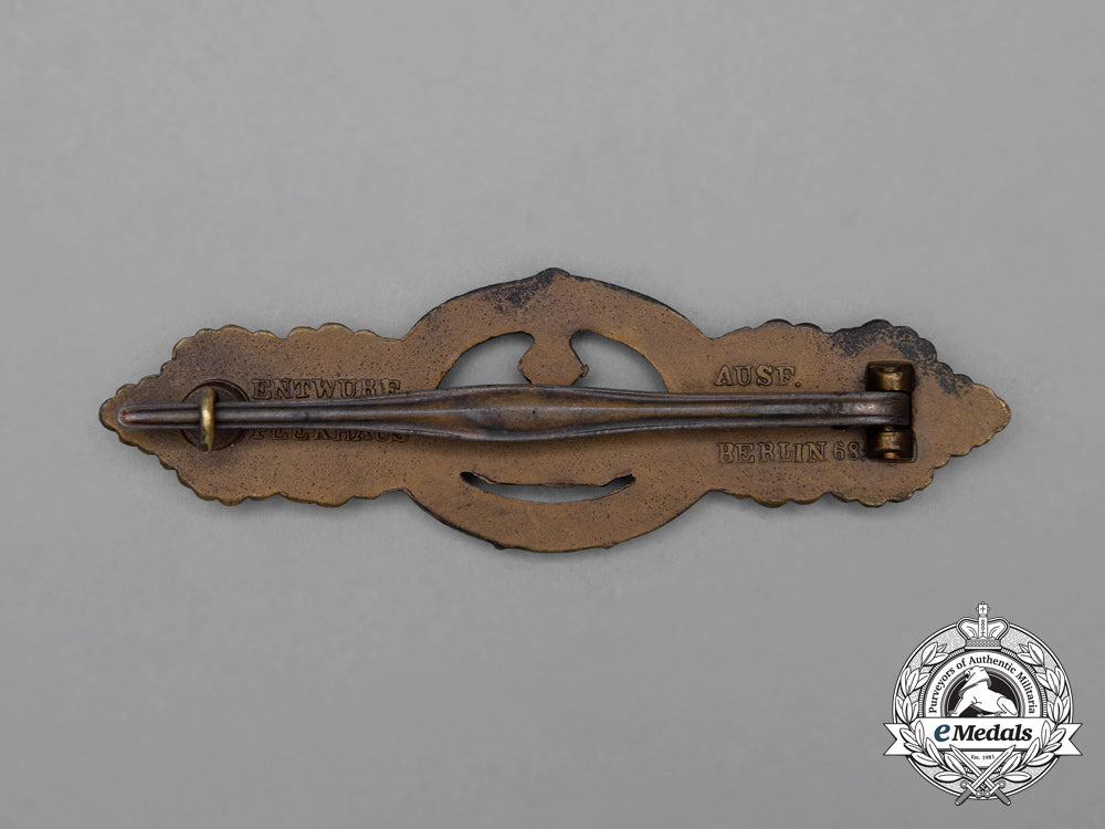 germany._a_bronze_grade_submarine_front_clasp_by_schwerin_i_030_1
