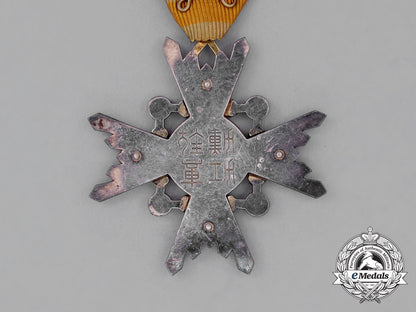 three_japanese_sacred_treasure_orders_i_211_1