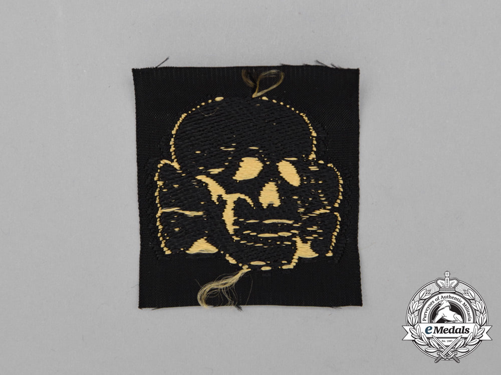 a_mint_and_unissued_waffen-_ss_em/_nco’s_cap_skull;_tropical_cloth_version_i_374_1